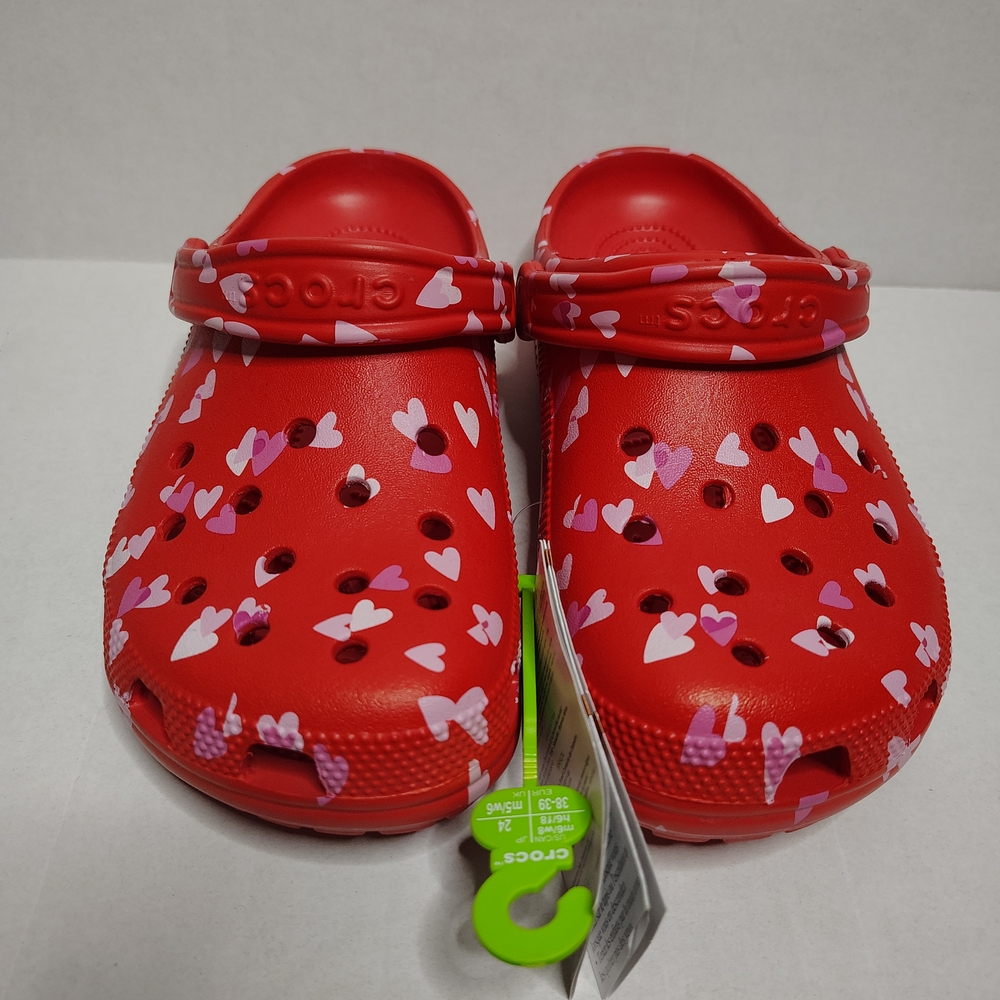 Crocs Women’s Classic VDay Clog Red/Hearts Size Men's 6 Women's 8 New